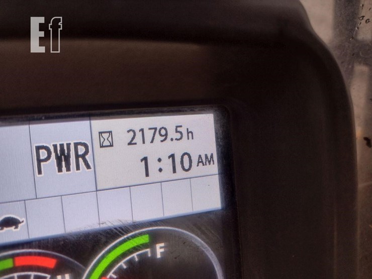 2019-deere-75g-image-6