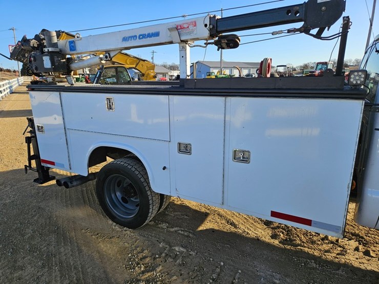 2012-ford-f550-image-30