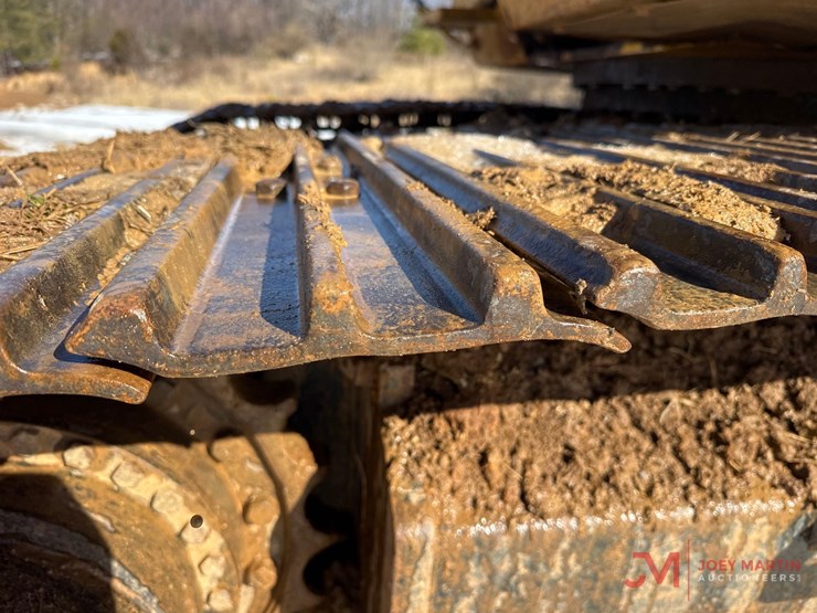 2002-deere-200c-lc-image-19