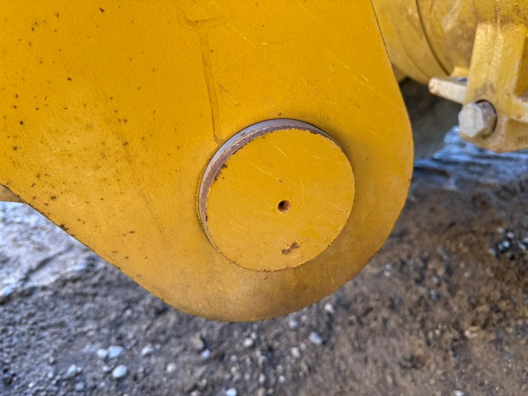 2012-caterpillar-950k-image-20