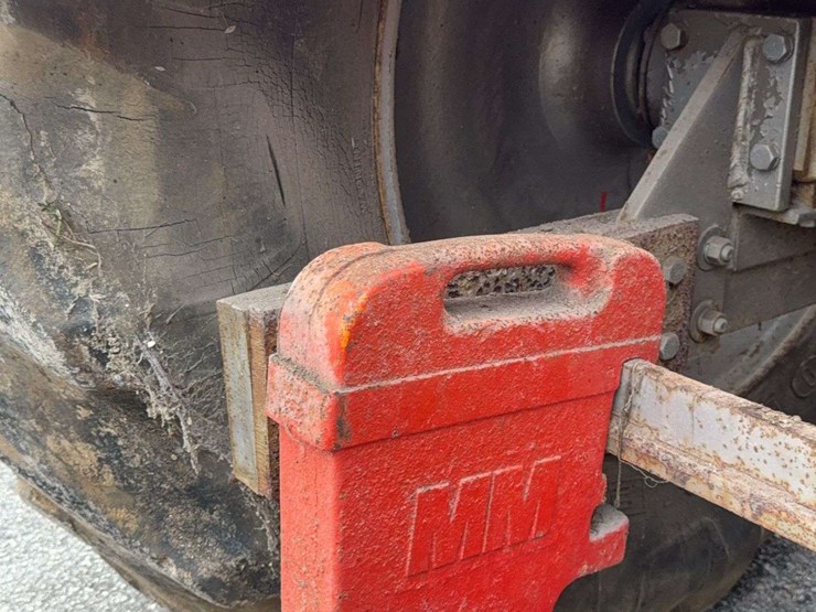 massey-ferguson-98-image-28