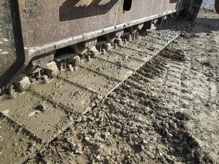 deere-200-lc-image-19