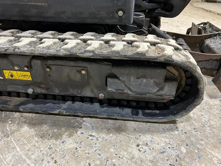 2021-bobcat-e20-image-13