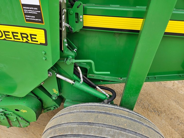 john-deere-469-image-23