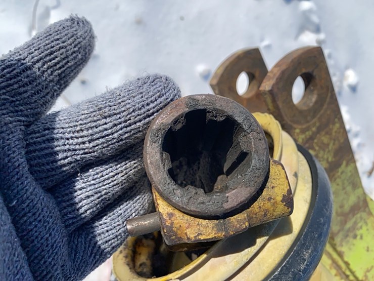 claas-volto-750-image-22