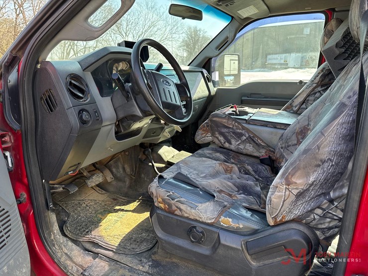 2011-ford-f550-xl-image-20