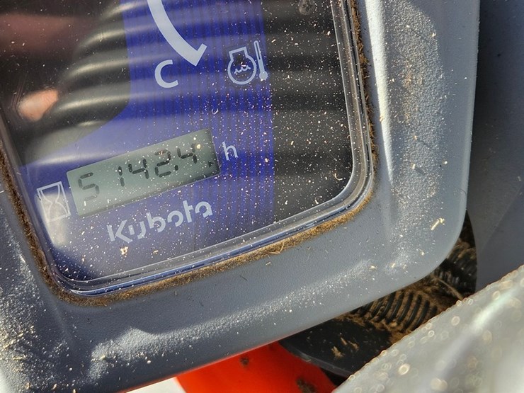 2022-kubota-ssv75-image-23