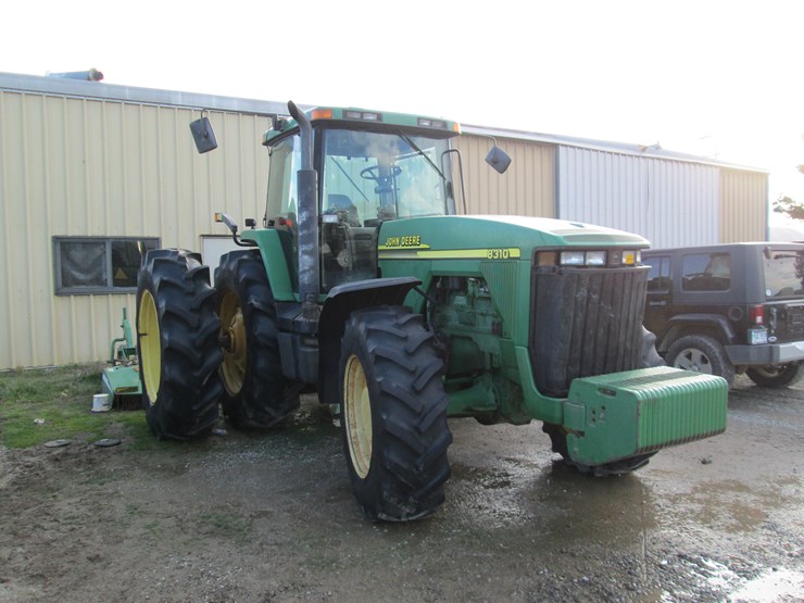 john-deere-8310-image-2