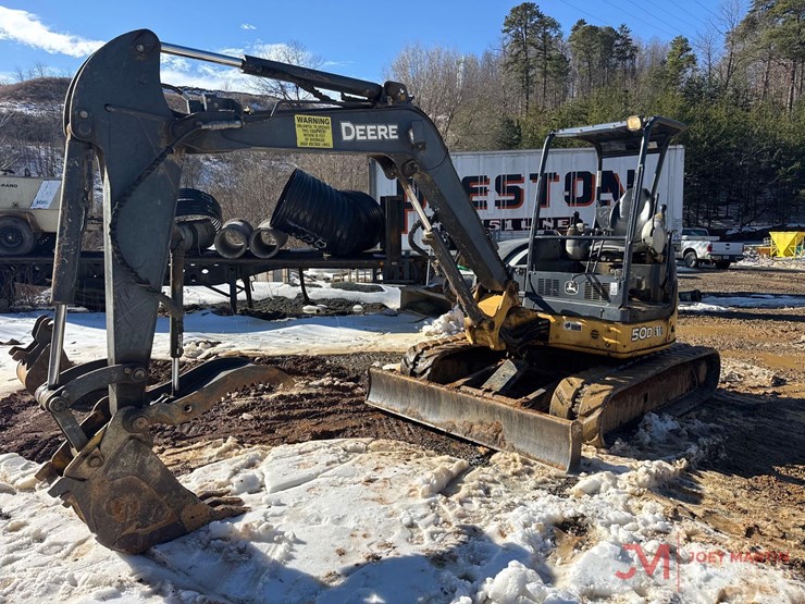 2013-deere-50d-image-2