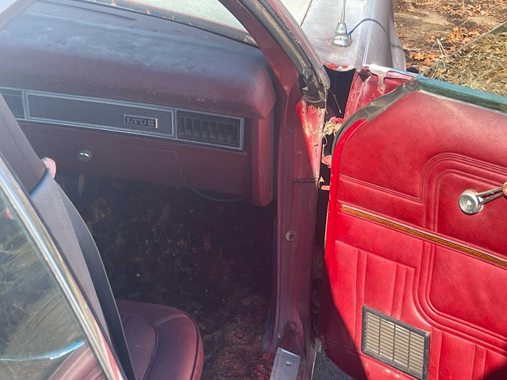 #13066-•-1977-ford-ltdll-(no-title)-image-54
