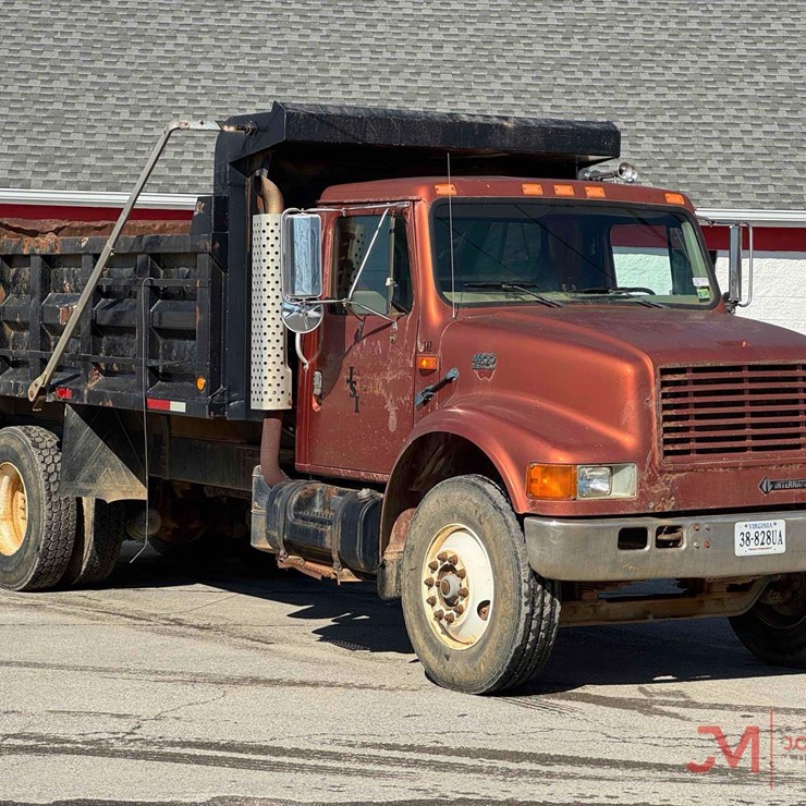 1999 INTERNATIONAL 4900