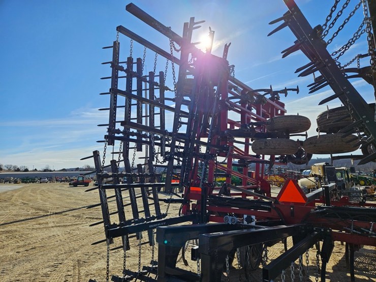 case-ih-200-image-17