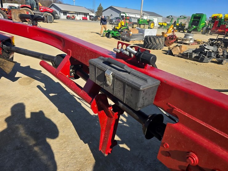 new-holland-h7230-image-16