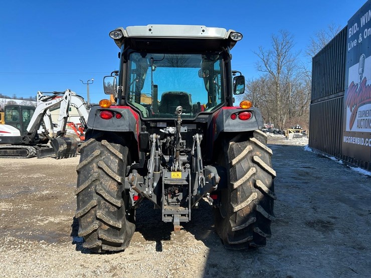 2023-massey-ferguson-5711-image-3
