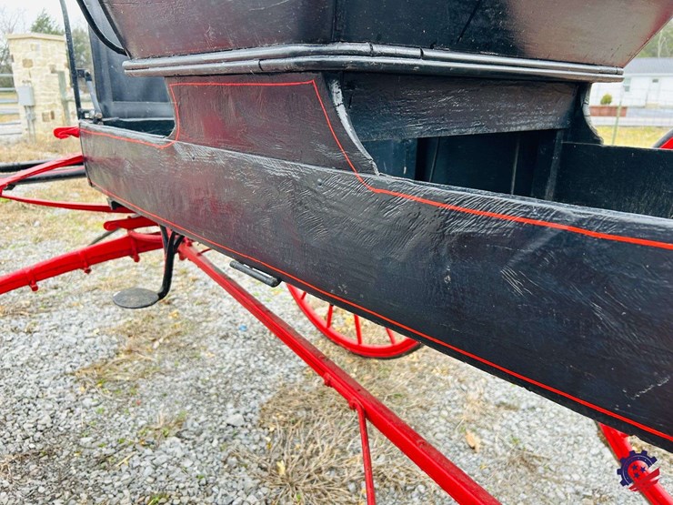 vintage-doctor’s-buggy-image-19