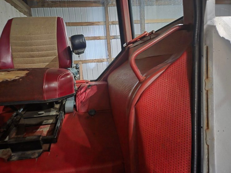 1979-white-2-155-image-36