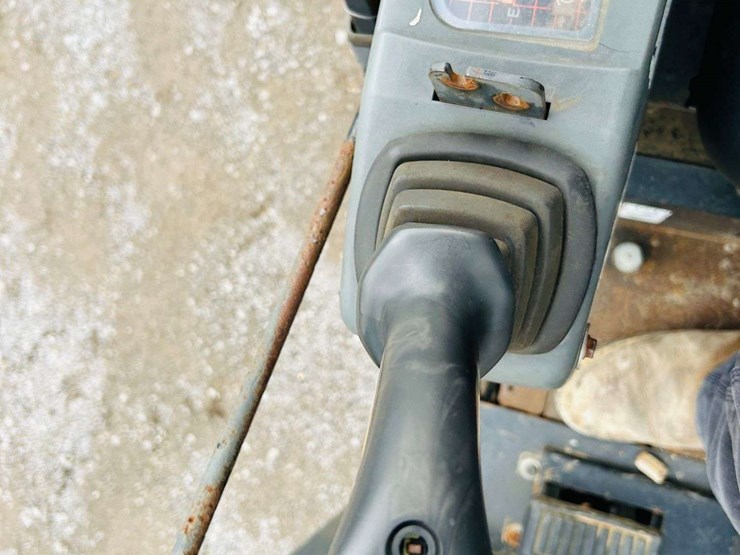 2002-caterpillar-301.5-image-62