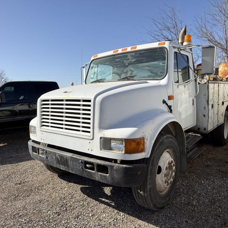 1992 INTERNATIONAL 4700