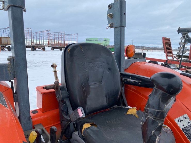 kubota-m7040-image-26