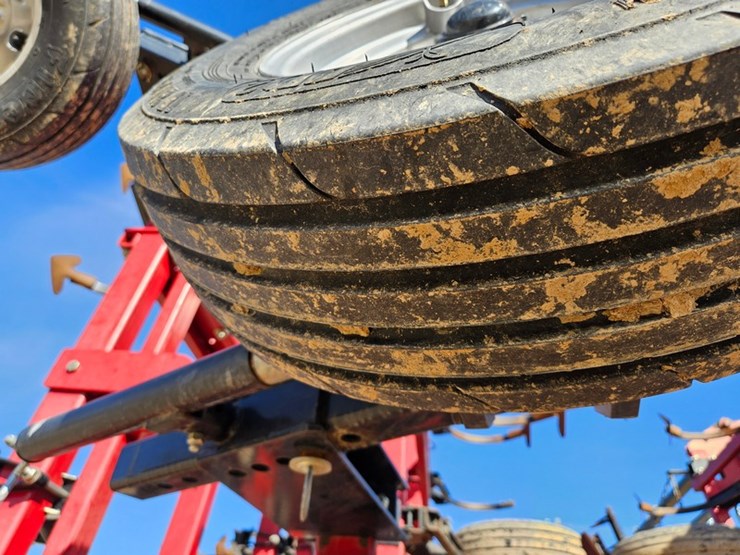 case-ih-200-image-42