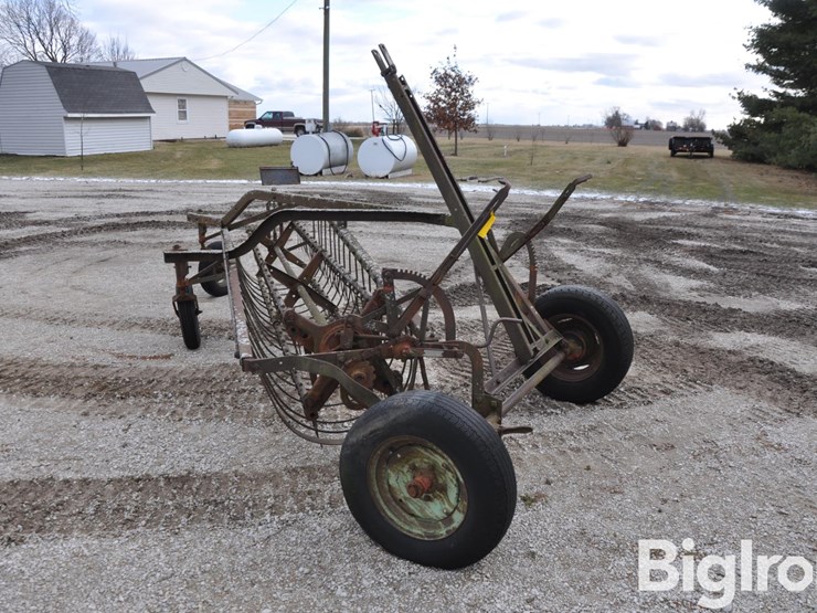 david-bradley-4-bar-basket-rake-image-3