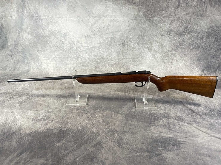 #1235-•-remington-targetmaster-model-510,-22-cal-bolt-action-rifle,-sn:-nsn-(neenah,-wi)-image-1