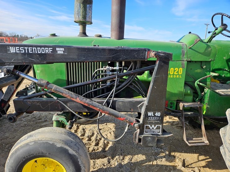 john-deere-4020-image-12