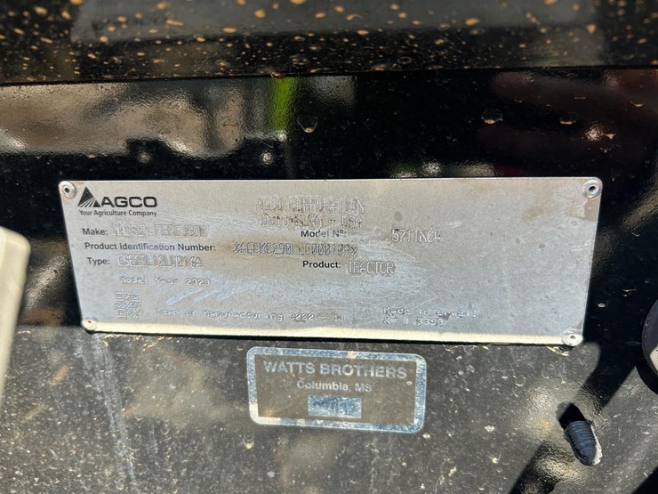 2023-massey-ferguson-5711-image-28