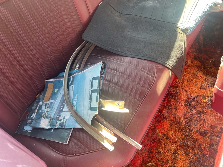 #13066-•-1977-ford-ltdll-(no-title)-image-59