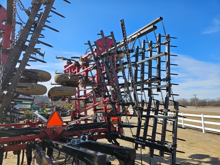 case-ih-200-image-19