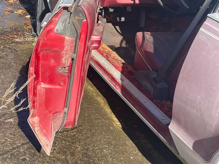 #13066-•-1977-ford-ltdll-(no-title)-image-27