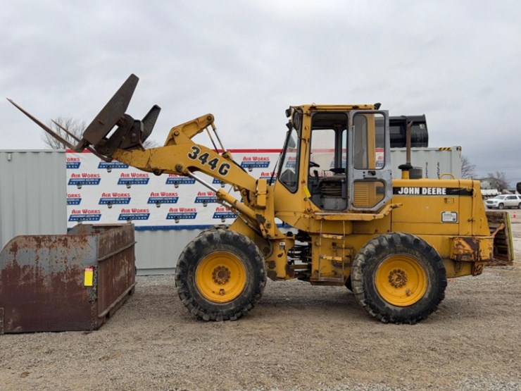 deere-344g-image-3