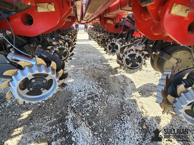 2013-case-ih-1250-image-15