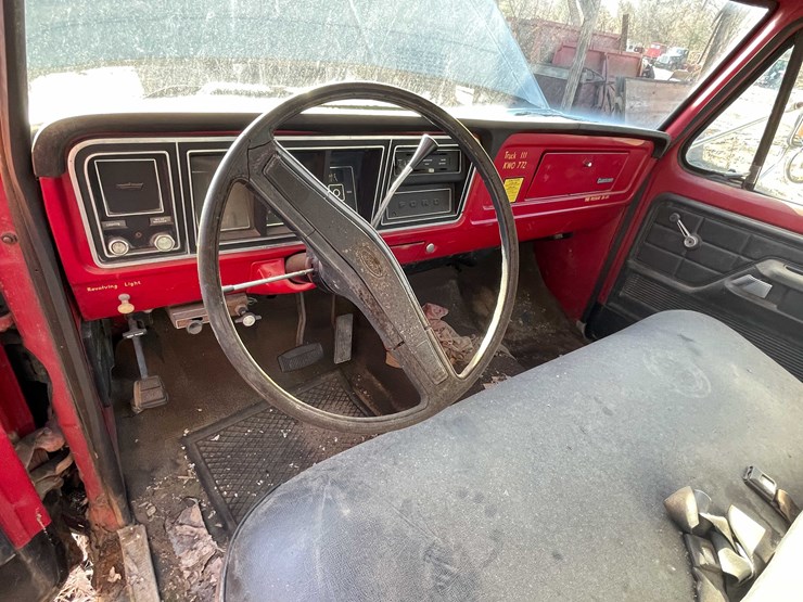 1976-ford-f350-image-43