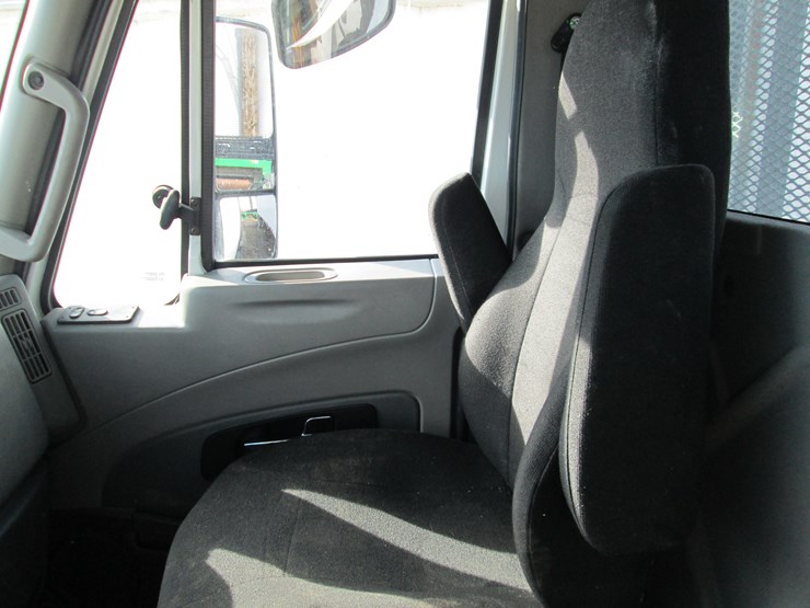 2017-international-prostar-image-29