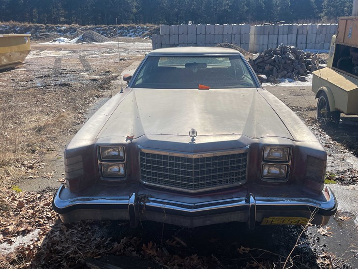 #13066-•-1977-ford-ltdll-(no-title)-image-2