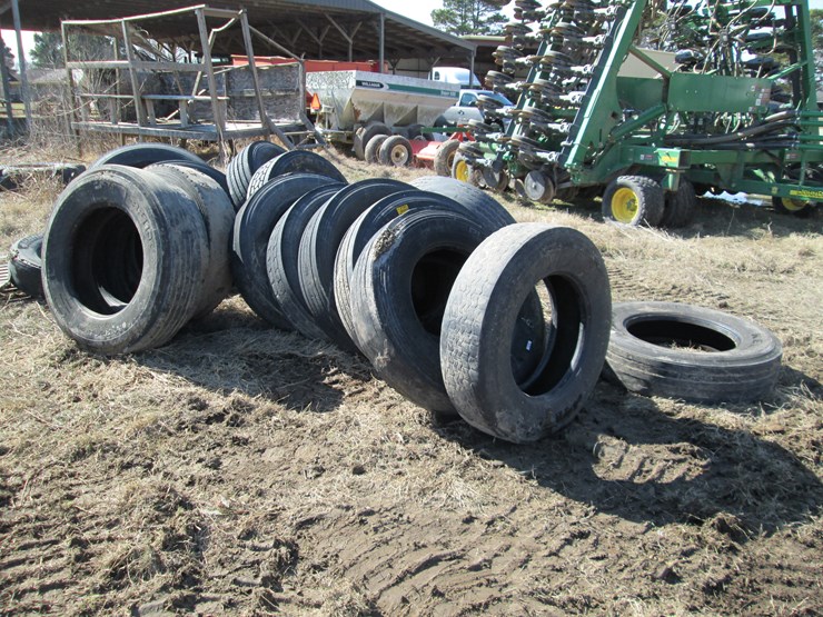 #27289-•-lot-of-semi-tires-image-2