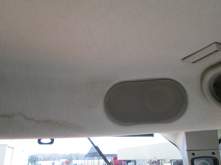 case-ih-magnum-305-image-41