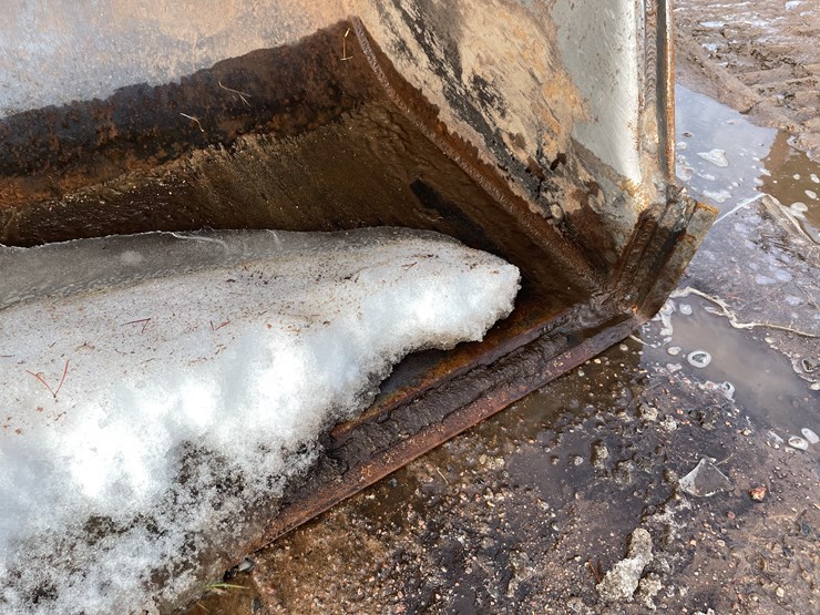 #13009-•-case-8500-crawler-loader-image-27