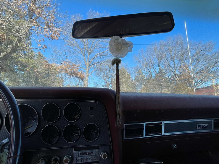 #13066-•-1977-ford-ltdll-(no-title)-image-42