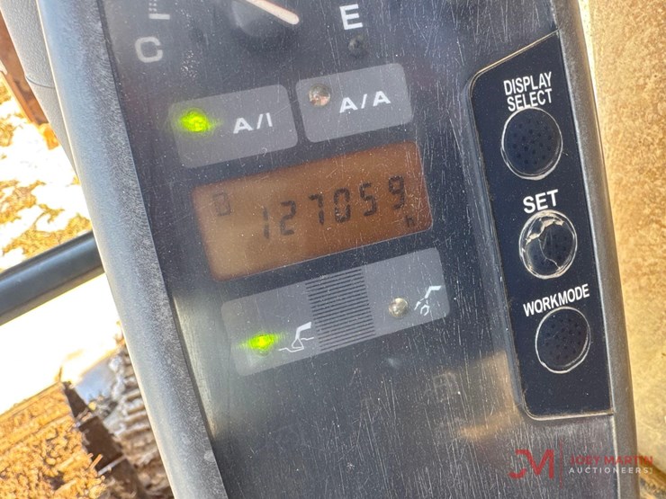 2002-deere-200c-lc-image-30