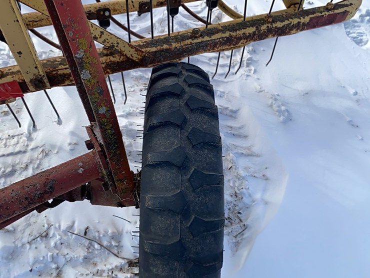 new-holland-258-image-16