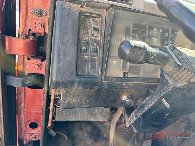 1999-international-4900-image-31