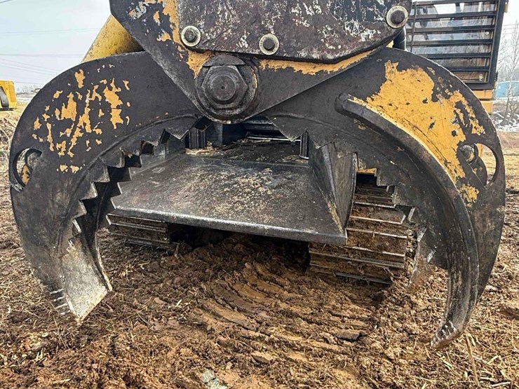 2010-caterpillar-325-image-18