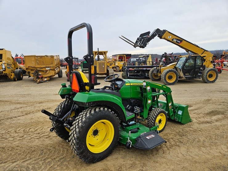 2025-john-deere-2038r-image-5