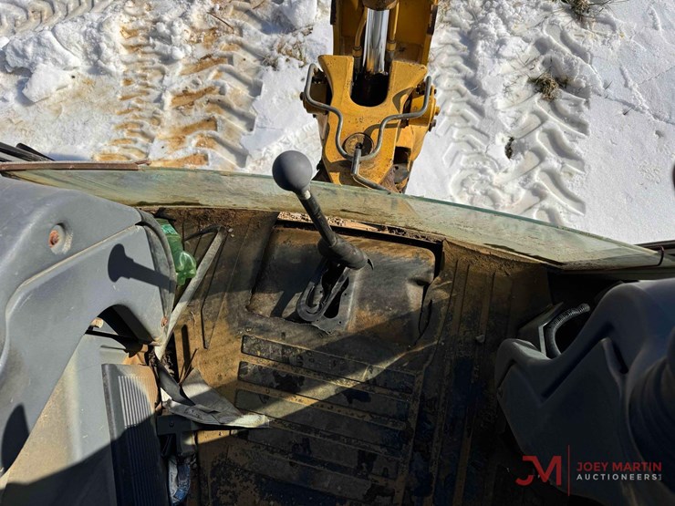 deere-310sg-image-28