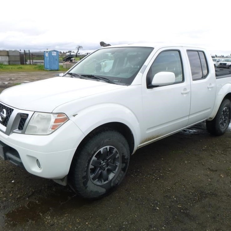 2016 NISSAN FRONTIER