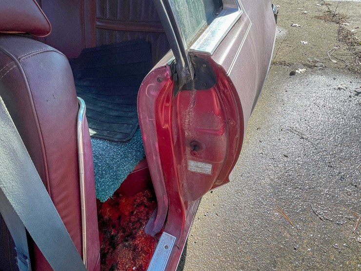 #13066-•-1977-ford-ltdll-(no-title)-image-33