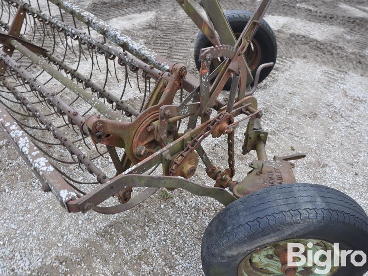 david-bradley-4-bar-basket-rake-image-20