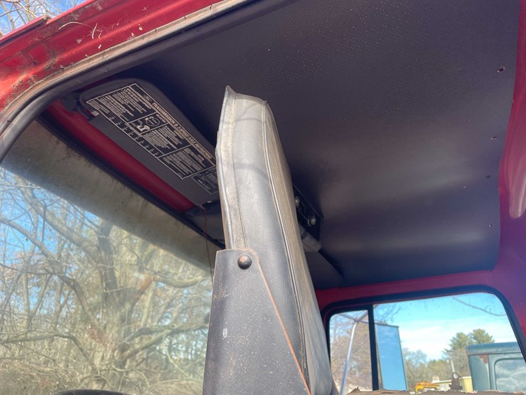 1986-ford-8000-image-84